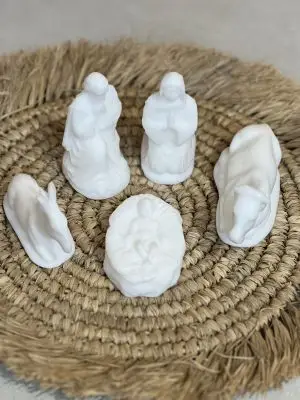 Crèche de Noël en cire – blanc