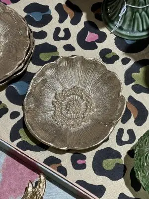 Assiette Coquelicot Mia – laiton recyclé