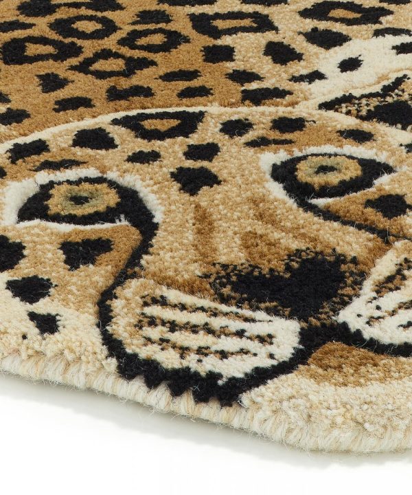 tapis leopard doing goods