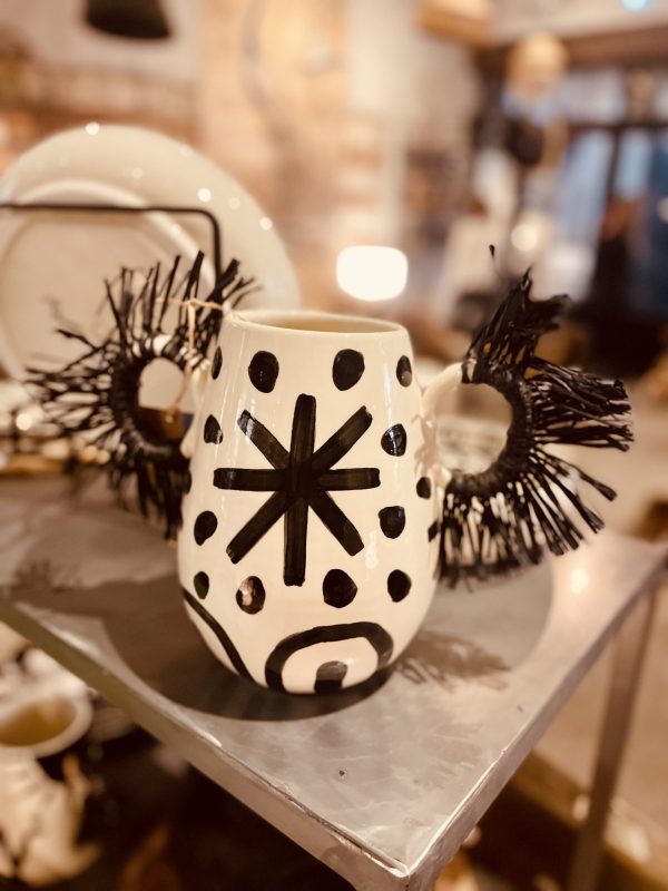 vase céramique amphore peinte à la main style méditerranéen pièce unique signée