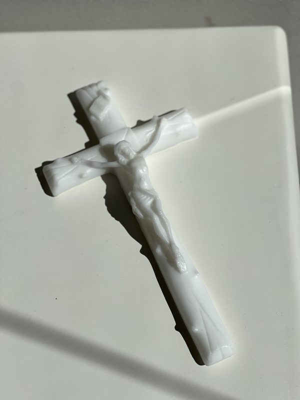 Croix en cire – blanc