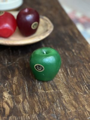 Bougie Pomme en cire – vert foncé