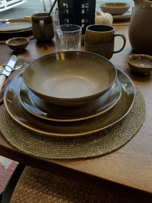 Assiette creuse – grès, marron