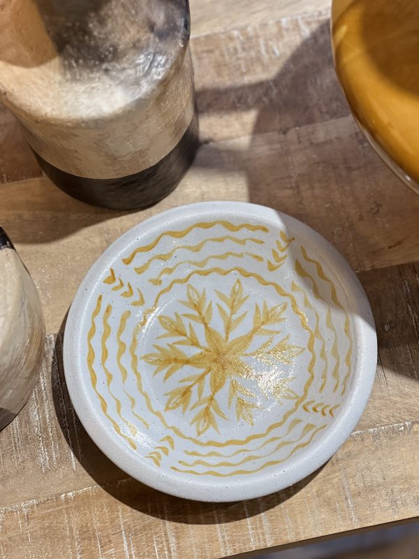 Assiette décorative - terracotta, jaune et blanc
