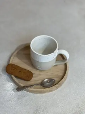 Tasse à capuccino papa – faïence, beige et blanc