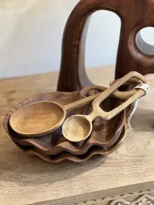 Grande cuillère de service en teck rustique