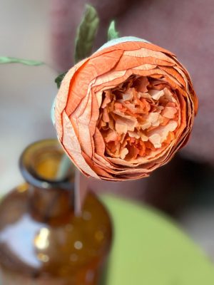 Bouton de pivoine – papier, pêche