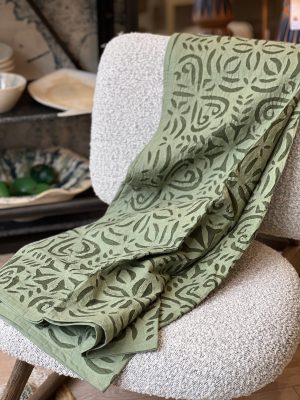 Plaid / jeté de lit découpé à la main - coton, organza, vert